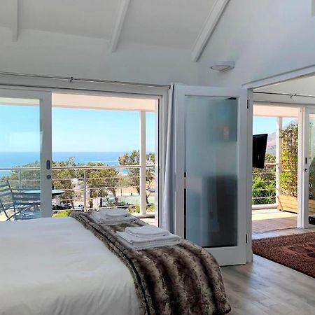 Bright Camps Bay Loft With Stunning Views And Shared Pool Daire Cape Town Dış mekan fotoğraf
